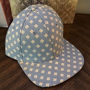 NWT Marc Jacobs $98MSRP Chic Light Indigo Multi Blue Floral Cap- Adjustable